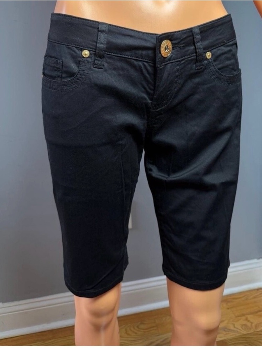 Guess Black Knee-Length Stretch Bermuda Shorts PRICE FIRM!